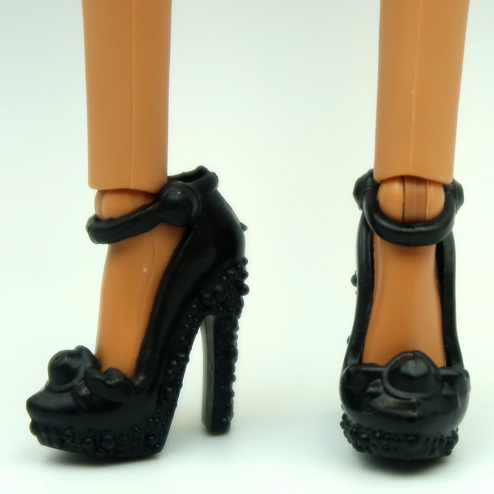 Zapato de Tacón Negro Barbie - Comprar en Bella Doll