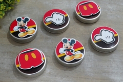 Kit 10 latinhas Mickey com aplique 3D lembrancinha tema Mickey Mouse - loja online
