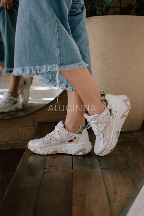 Alucinna Trendy Shoes