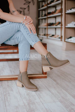 EMI STONE - Alucinna Trendy Shoes