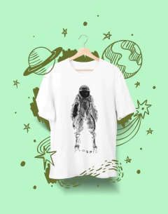 Camiseta Astronaut Alone na internet