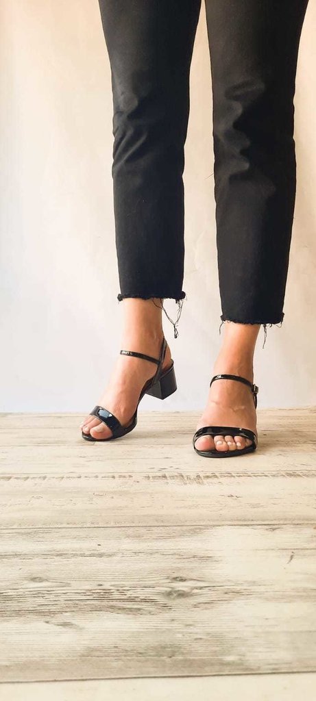 Sandalia taconcito - Comprar en Paloma Saavedra