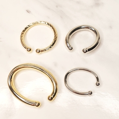 Piercing Ear Hook Texturizado - Dourado - loja online