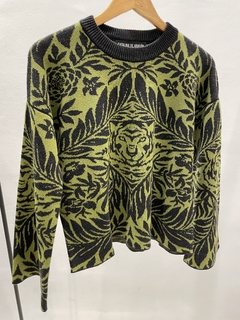 Sweater In the Ghetto (Oliva)