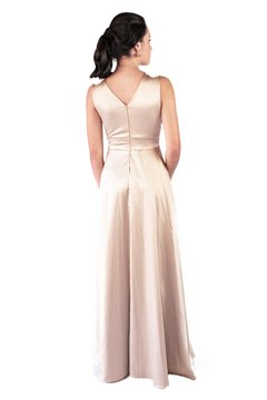 vestido-de-festa-longo-bronze-saia-acetinada-parte-superior-em-renda-B996