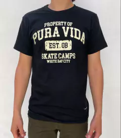 Remera Pura Vida 'Skate Camps Negro