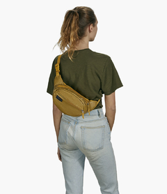 Riñonera Jansport 5th Avenue Amarilla - comprar online