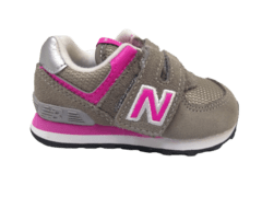 Saca la aseguranza libro de bolsillo Chirrido Zapatilla Nena New Balance velcro - IV574GP