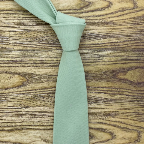 terno com gravata verde