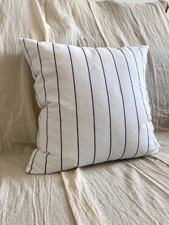 ALMOHADON TUSOR RAYADO NEGRO 50X50 en internet