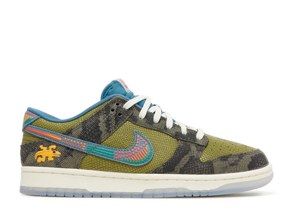 Nike Dunk Low Siempre Familia - Dead Stock Ar