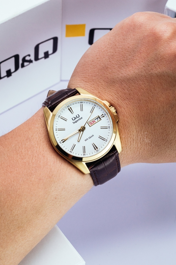 Reloj Q&Q Superior Hombre S284J101Y Vinotinto Dorado | academiafmb.com.br