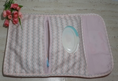 kit maternidade fraldinhas porta lenço umedecido 