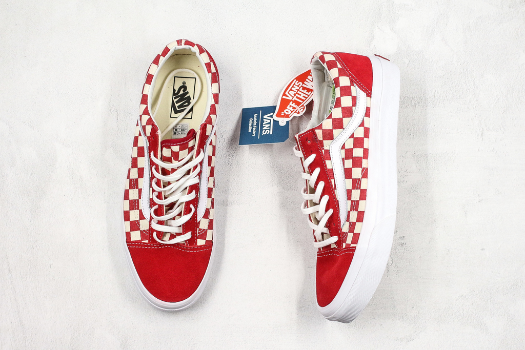 V4NS Old Skool Chess Red - Mozarts Fitch Outlet