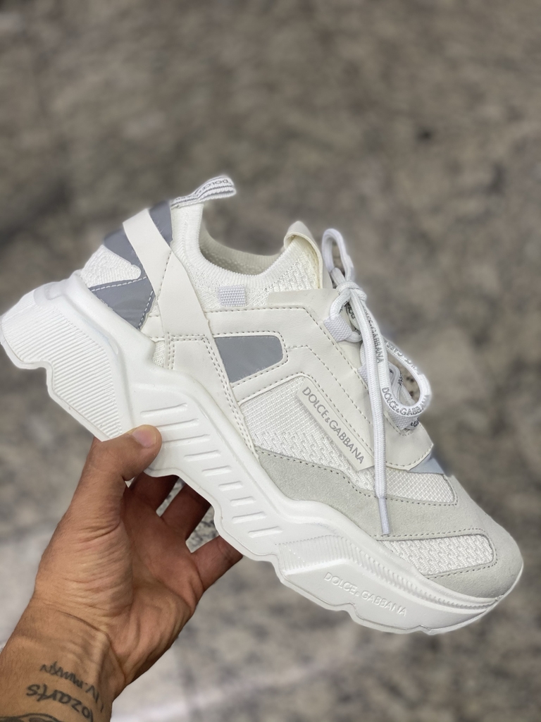 Tenis DG Todo Branco - Comprar em Mozarts Fitch Outlet