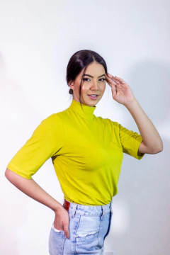 BLUSA GOLA ALTA MANGA ALONGADA EM MALHA DE VISCOSE E ELASTANO​ LIMA