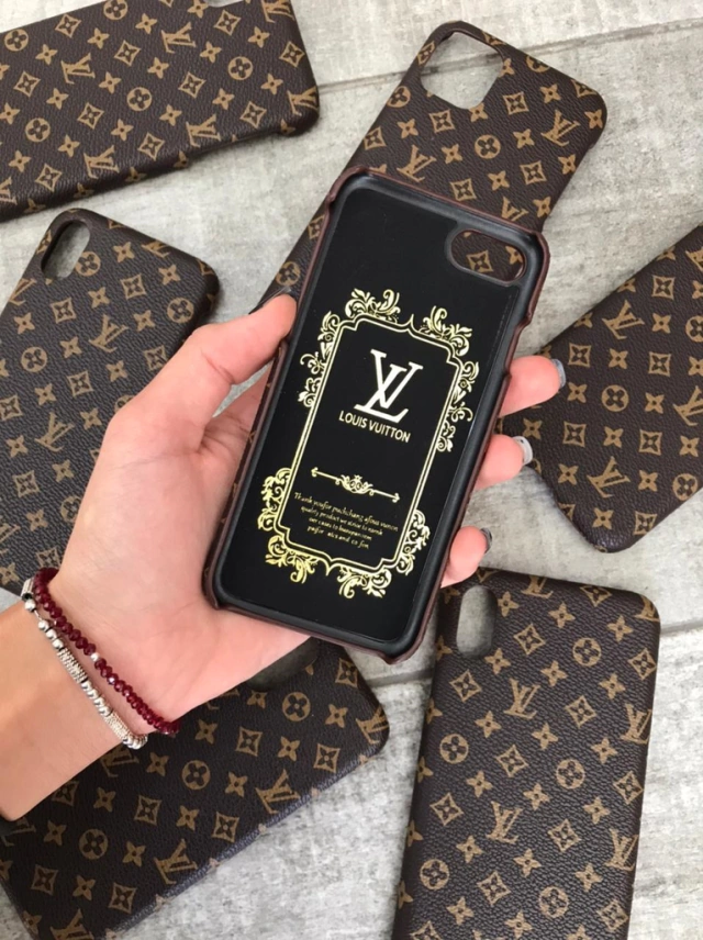 Case Louis Vuitton - Comprar en Lookeados