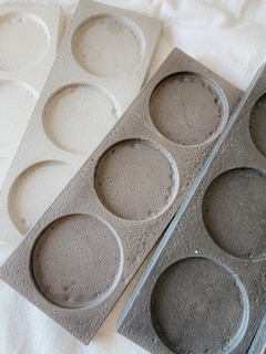 bases de cemento con circulos