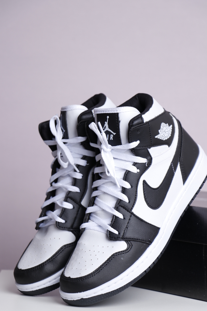 jordan 1 preto e branco