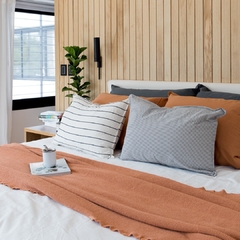 Dormitorio x6 para cama de 2metros- (2 almohadones lisos 1.00x0.60cm-2 lisos de 60x80cml y 2 rayados o lisos de 50x70cm) - comprar online