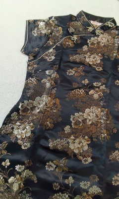 Vestido bordado Flor fortuna - Preto - comprar online