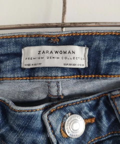 Jean elastizado - Zara - T.28 - visitaelalmacen