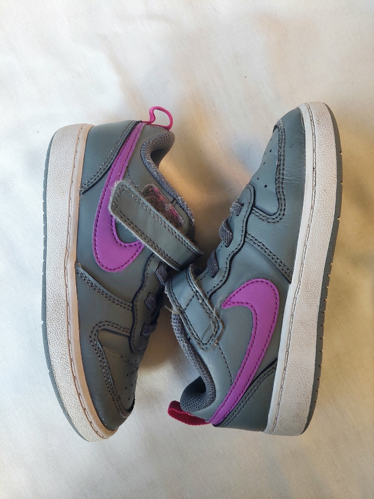 Zapatillas gris y violeta - Nike - visitaelalmacen