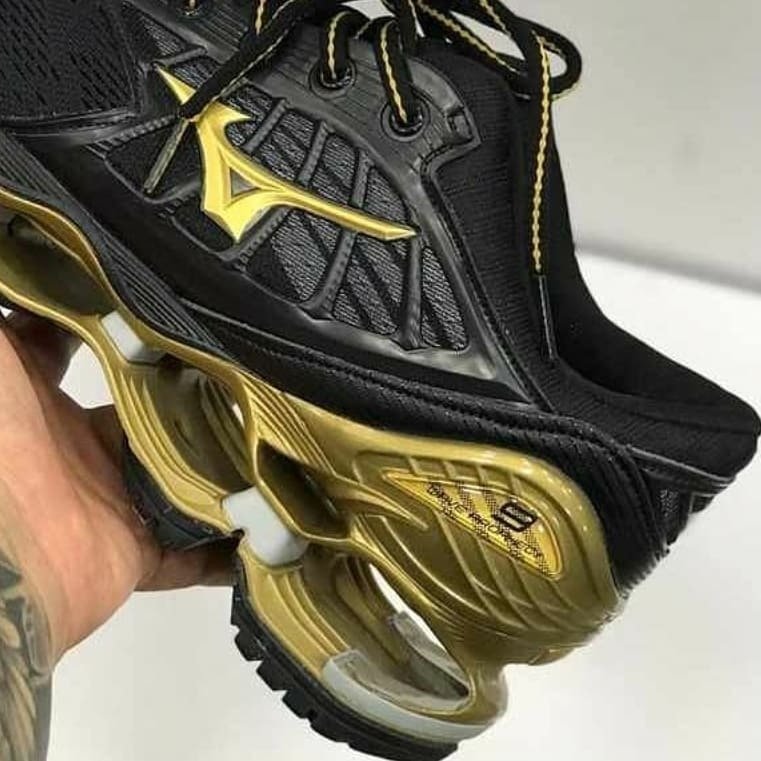 mizuno x dourado