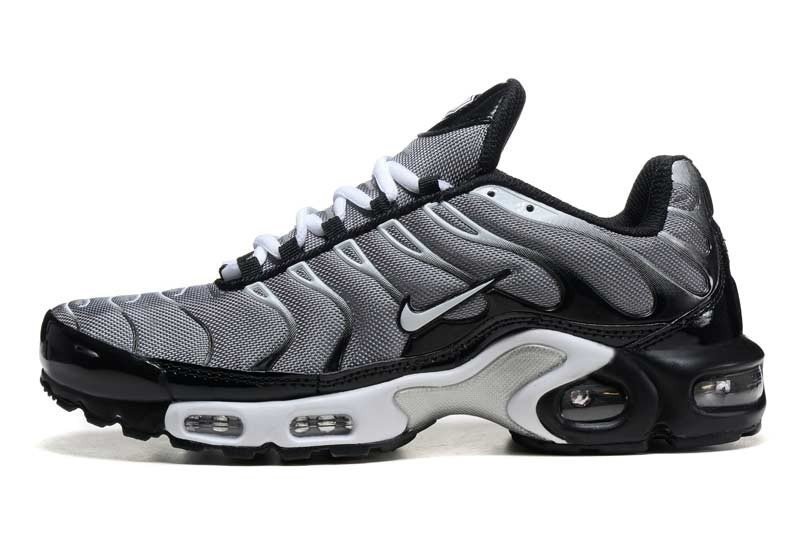 Nike max plus. Nike Air Max TN Plus. Nike Air Max TN Plus серые. Nike Air Max TN. Nike Air Max Plus TN White Grey.