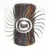 Anillo en forma de ovalo con sol central en relieve de plata inflada nro. 19
