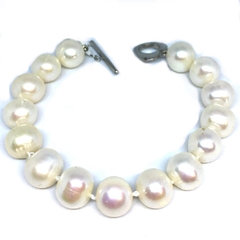Pulsera perlas 10 mm con nudos y cierre en forma corazon plata rodinada 20 cm - comprar online