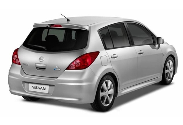 Tiida 2008 Rear Lamina Alma Traseira Tiida Hatch 2008 2009 2010 2011 2012 2013 Original