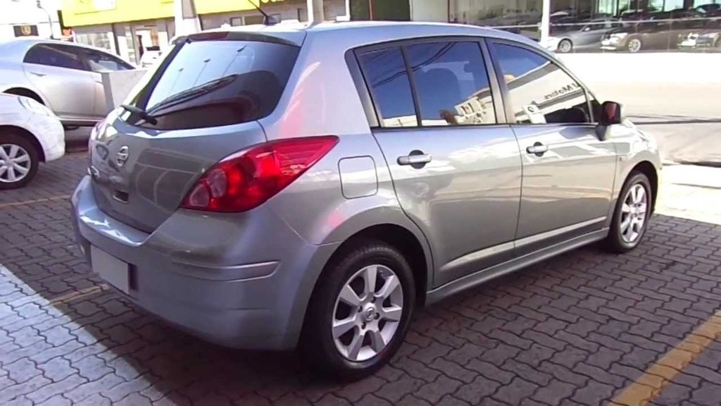 Tiida 2008 Rear Lateral Traseira Tiida Hatch 2008 2009 2010 2011 2012 2013 Direita Original