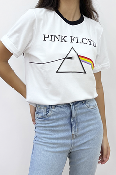 Camiseta Pink Floyd na internet