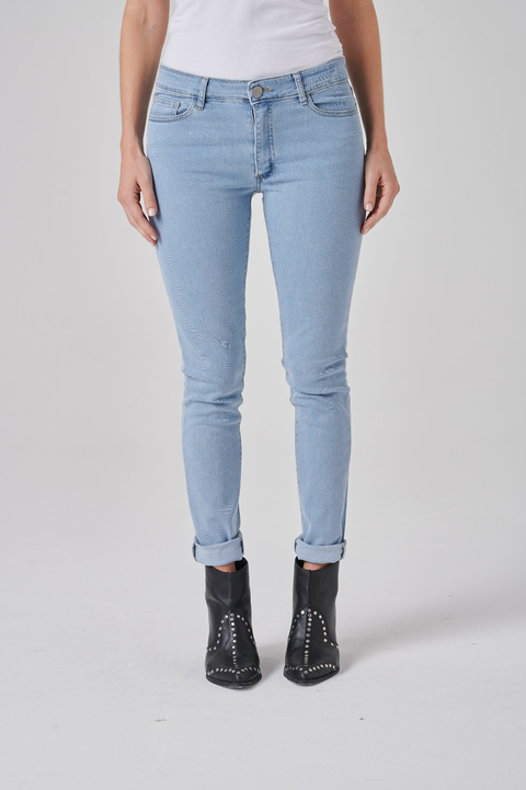 J119 JEAN SKINNY CLASICO LAVADO CELESTE