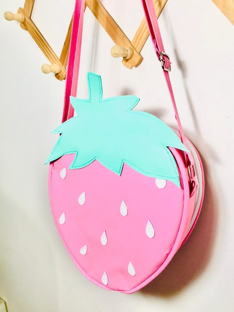 strawberry ita bolsa