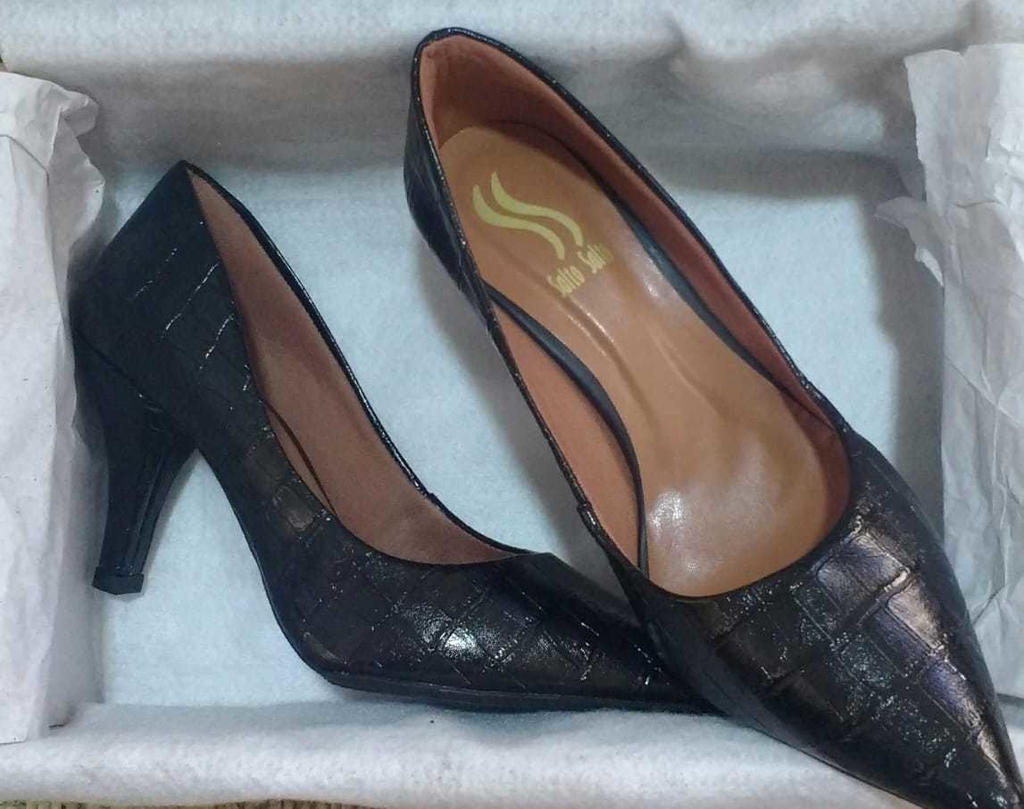 Scarpin Preto - Croco - Comprar em Me Associei