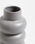 florero DELFOS GRIS - G H C   Home Basics