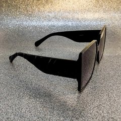 Imagem do Óculos De Sol Quadrado Grande Preto Lente Degradê