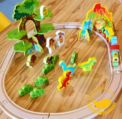 Conjunto Trem e Pista Dinossauro - Tooky Toy - comprar online