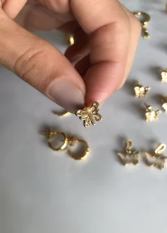 Aritos Gold Butterfly en internet