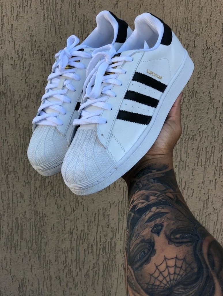 adidas superstar vermelho e preto