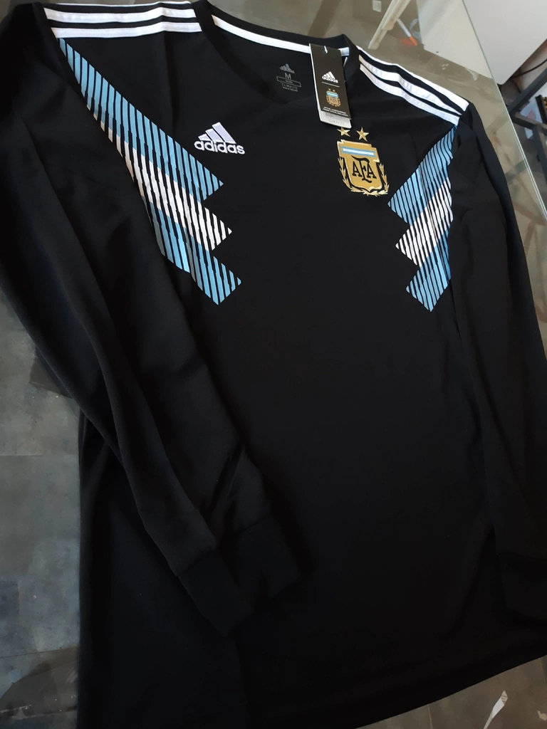 Camiseta adidas Seleccion Argentina manga larga negra 2018 2019