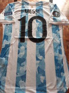 Camiseta adidas Argentina Titular Messi 10 2021 2022 HeatRdy Match Parches Finalissima - Roda Indumentaria