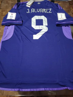 Camiseta adidas Argentina Suplente Violeta Julian Alvarez 9 2022 2023 Parches Qatar - Roda Indumentaria