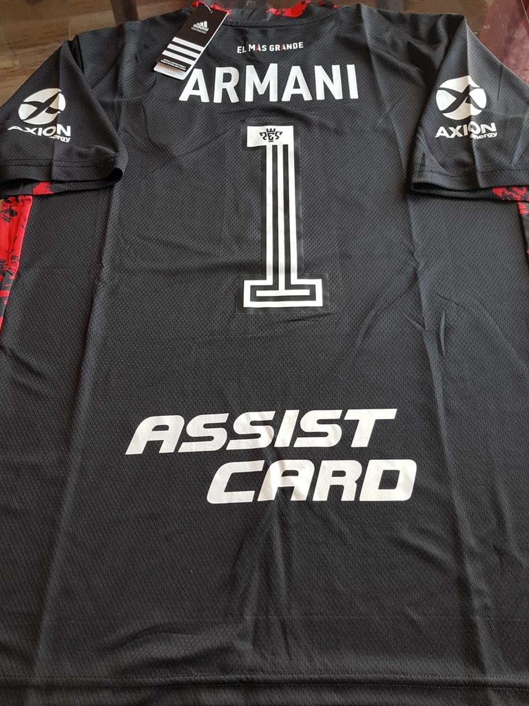 camiseta armani river