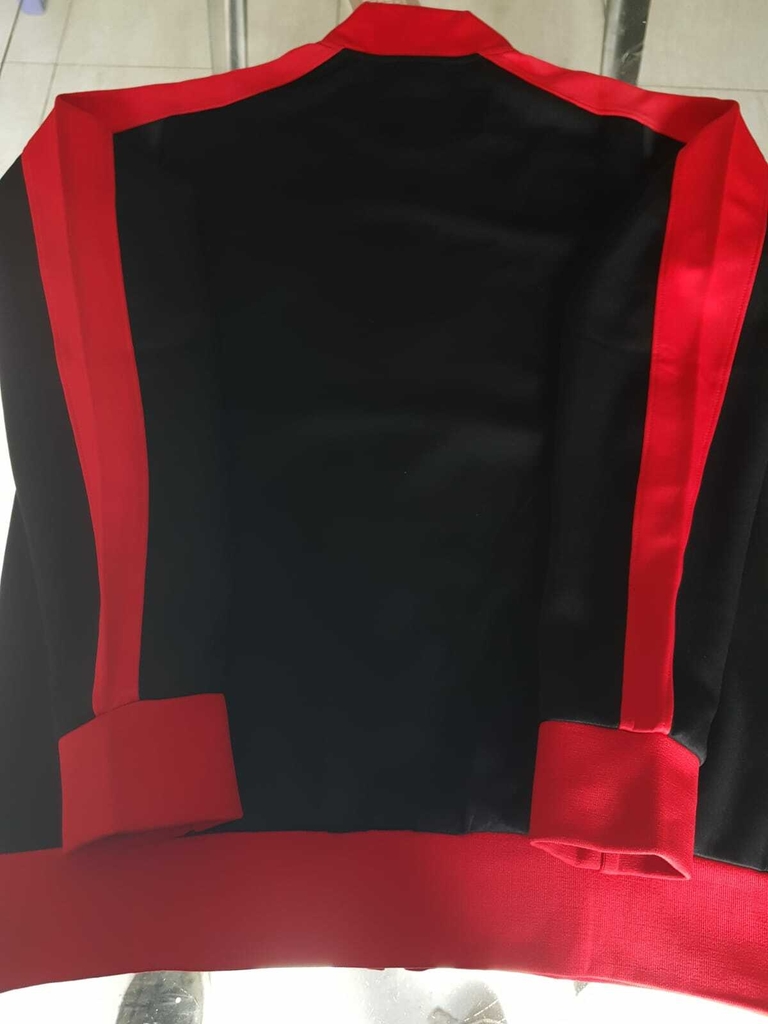 Campera Puma Milan Negra Roja 2021 2022