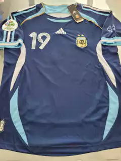 Camiseta adidas Retro Argentina Suplente Azul 2006 Messi #19 - comprar online