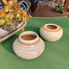 Vaso decorativo em cerâmica marajoara Branco - Bola