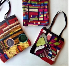 Bolsa colorida em tapeçaria Adriano Lescher - Linear - loja online